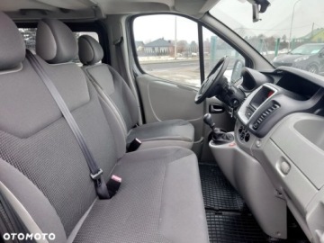 Opel Vivaro A Van z pojedynczą kabiną L1 2.0 CDTI 115KM 2013 Opel Vivaro Opel Vivaro Life Cosmo L1H1 2.0 Diesel 115KM, zdjęcie 13