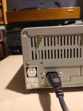 ЦЕНТР АКТИВНОСТИ Fujitsu SIEMENS DVD-плеер, рекордер