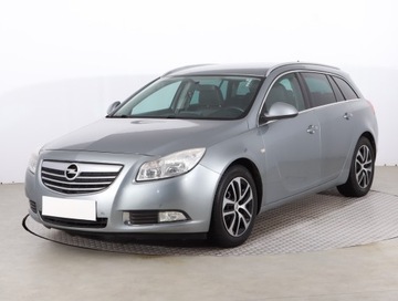 Opel Insignia I Sports Tourer 2.0 CDTI ECOTEC 160KM 2010 Opel Insignia 2.0 CDTI, Navi, Klima, Klimatronic, zdjęcie 1