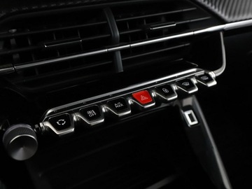 Peugeot 2008 II SUV 1.2 PureTech 130KM 2021 Peugeot 2008 automat LED klima auto kamera i, zdjęcie 26