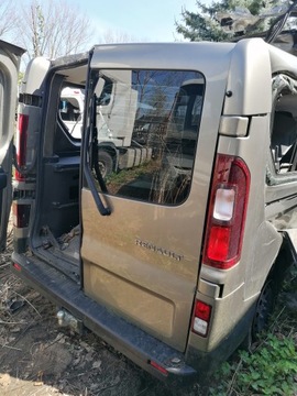 ZDERZAK TYŁ NAROŻNKI TRAFIC III VIVARO B