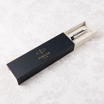 Шариковая ручка PARKER JOTTER серебристо-черная с гравировкой + ЧЕХОЛ с гравировкой в ​​ПОДАРОК