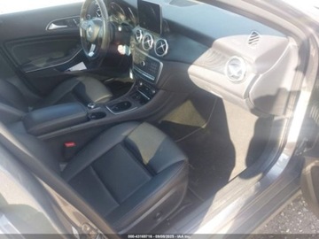 Mercedes GLA I 2018 Mercedes-Benz GLA 2018 MERCEDES-BENZ GLA 250 4MATIC 2.0 Benzyna 208KM, zdjęcie 13