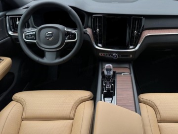 Volvo V60 II  Kombi Facelifting 2.0 B4 B 197KM 2026 V60 B4 Ultra Dark 2.0 (197 KM)| Wentylowana tapicerka, zdjęcie 6