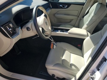 Volvo S60 III 2023 Volvo S60 2023 VOLVO S60 PLUS 2.0 Benzyna 247KM, zdjęcie 6