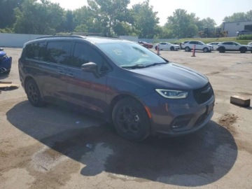 Chrysler Pacifica II 2021 Chrysler Pacifica Hybrid Limited 2021 3.6 Hybryda 260KM, zdjęcie 4