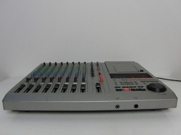 Студийный микшер с минидиском 12 каналов Yamaha MD8 Гарантия