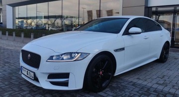 Jaguar XF II Sedan 2.0 i4P 250KM 2019 Jaguar XF JAGUAR XF 2.0P i4 250KM RWD AUTO R-Sport MY20 FV 23 2.0 Benzyna, zdjęcie 4