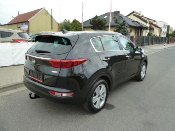 Kia Sportage IV SUV 1.6 GDI 132KM 2017 Kia Sportage NAWIGACJAPARKTRONICKAMERA COFANIASKORYZADBANAGWARACJA, zdjęcie 4