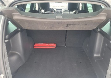 Dacia Duster I SUV Facelifting 1.6 SCe 114KM 2015 Dacia Duster 1.6 benzynaPrzeglad, ubezpieczeniedo listopada Model 2016., zdjęcie 9