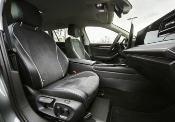 Volkswagen Passat B9 2024 Volkswagen Passat Elegance Pakiety, ACC, Head-Up, LED Matrix, GPS, ergoAc, zdjęcie 16