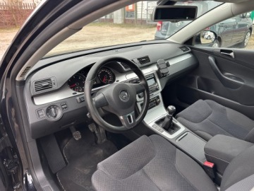Volkswagen Passat B6 Variant 2.0 TDI-CR DPF 110KM 2010 Volkswagen Passat 2.0 TDI CR/Bogata wersja/HAK/, zdjęcie 12