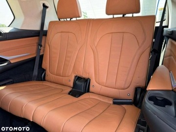 BMW X7 SUV Facelifting 3.0 40i 381KM 2022 BMW X7 xDrive40i, 3.0L 3.0 Benzyna 382KM, zdjęcie 18