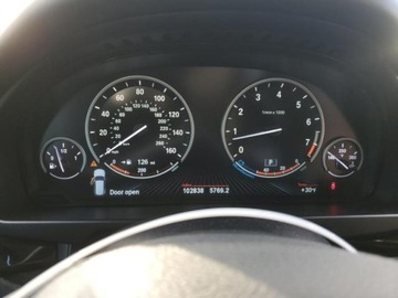 BMW X5 F15 2015 BMW X5 XDRIVE50I 4.4 Benzyna 445KM, zdjęcie 5