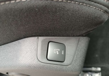 Peugeot 3008 II Crossover 1.2 PureTech 130KM 2017 Peugeot 3008 Bezwypadkowy - serwis - wersja Allure 1.2 Benzyna 131KM, zdjęcie 16