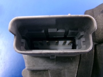 PEUGEOT 307 FACELIFT ZÁMEK DVEŘE PŘEDNÍ PRAVÝ 6PIN