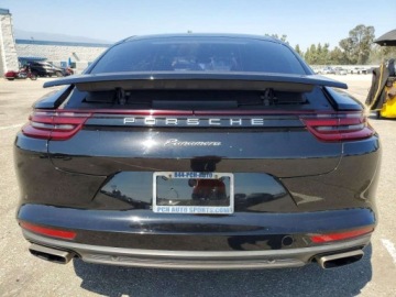 Porsche Panamera II Liftback 3.0 330KM 2018 Porsche Panamera 2018 PORSCHE PANAMERA 4 3.0 Benzyna 330KM, zdjęcie 5