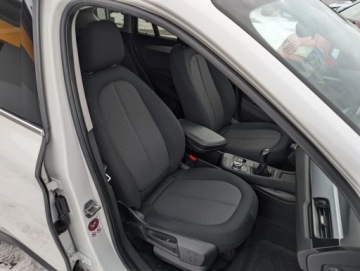 BMW X1 F48 Crossover sDrive18d 150KM 2016 BMW X1 Ledy Panorama Alu Klima Navi Tempomat Serwis Gwarancja 2.0 Diesel, zdjęcie 34