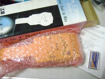 ДЕТЕКТОР LOOKER ДЕТЕКТОР проводов в стене