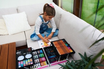 НАБОР РИСОВАНИЙ В ЧЕМОДАНЕ 145 ДЕТАЛЕЙ