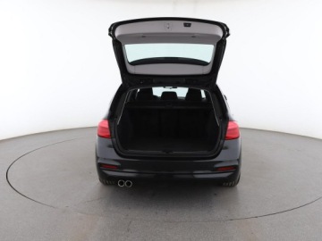 BMW Seria 3 F30-F31-F34 Touring Facelifting 2.0 320i 184KM 2018 BMW 320 4x4 automat navi full LED klima auto, zdjęcie 18