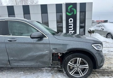 Mercedes GLC C253 2021 Mercedes-Benz GLC GLC 300E 4Matic 2021r. Salon Polska 2.0 Hybryda 204KM, zdjęcie 3