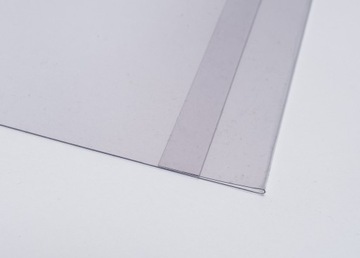 Карман для плаката формата А6 на магнитной ленте.