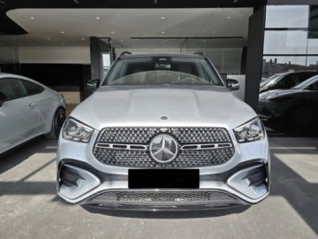 Mercedes GLE V167 SUV Facelifting 2.0 300d 269KM 2025 MERCEDES-BENZ GLE 300 d 4-Matic AMG Line 2.0 (269KM) 2025, zdjęcie 1
