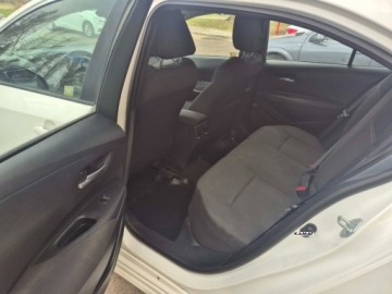 Toyota Corolla XII Sedan 1.5 VVT-i 125KM 2022 Toyota Corolla Toyota Corolla 1,5 BenzynaLPG Bogate Wyposazenie Zamiana, zdjęcie 8