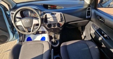 Hyundai i20 I Hatchback 5d 1.2 DOHC 78KM 2010 Hyundai i20 Hyundai i20 1.2 Comfort 1.2 Benzyna 78KM, zdjęcie 12