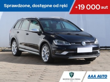 Volkswagen Golf VII Variant 2.0 TDI CR DPF BlueMotion Technology 150KM 2015 VW Golf 2.0 TDI, Salon Polska, 4X4, Navi, Xenon