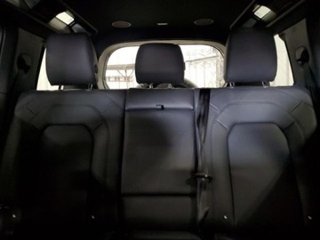 Land Rover Defender IV (L663) 2025 Land Rover Defender 110 X-dynamic se 3.0 Benzyna 395KM, zdjęcie 9