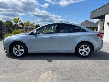 Chevrolet Cruze 2009 Chevrolet Cruze 1.6 Benzyna Nowy Rozrząd ,Olej ,Filtry Po Opłatach, zdjęcie 5