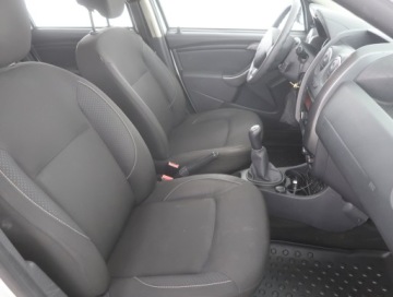 Dacia Duster I SUV Facelifting 1.6 SCe 114KM 2016 Dacia Duster 1.6 SCe, Klima, Parktronic, zdjęcie 8