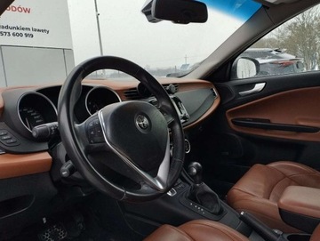 Alfa Romeo Giulietta Nuova II Hatchback 5d Facelifting 1.4 TB 16v Mair 170KM 2016 Alfa Romeo Giulietta Alfa Romeo Giulietta 1.4 Exclusive M-air 170KM FV23,, zdjęcie 8