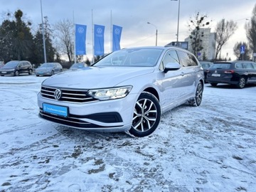 Volkswagen Passat B8 Variant Facelifting 1.5 TSI EVO 150KM 2022 Volkswagen Passat Podgrzewane Fotele | APP | Czujn, zdjęcie 30