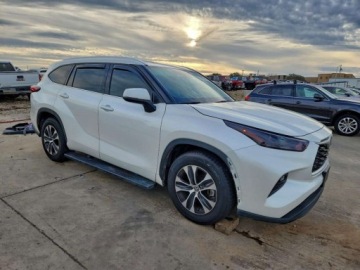 Toyota Highlander III 2021 Toyota Highlander XLE 2021 3.5 Benzyna 295KM, zdjęcie 4