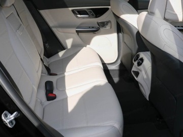 Mercedes GLC C254/X254 Coupe 2.0 220d 197KM 2025 GLC 220 d 4-Matic Avantgarde 2.0 (197KM) 2025, zdjęcie 10