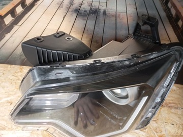 KIA NIRO 2 II ČOČKA LED SVĚTLO LEVÝ PŘEDNÍ SVĚTLOMET