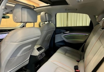 Audi Q8 e-tron 114kWh 408KM 2023 Audi Q8 Sportback e-tron Sportback 55 Salon Polska ASO FV23 R CARS Warszawa, zdjęcie 14