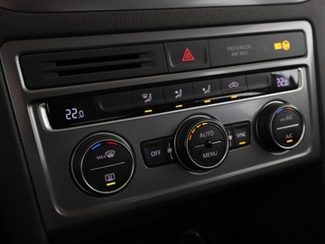 Volkswagen Golf Sportsvan Sportsvan 1.2 TSI BlueMotion Technology 110KM 2015 Volkswagen Golf Sportsvan 1.2 Benzyna Sportsvan, zdjęcie 24