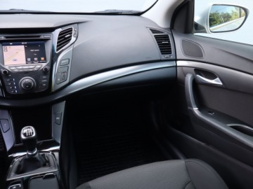 Hyundai i40 Kombi Facelifting 1.7 CRDi 141KM 2016 Hyundai i40 1.7 CRDi, Navi, Klima, Klimatronic, zdjęcie 7