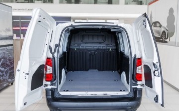 Toyota 2024 Toyota Proace City City 1.5 D-4D Long 2,3t Active 1.5 Diesel 102KM, zdjęcie 16