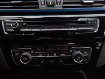 BMW X1 F48 2018 BMW X1 sDrive18i, Salon Polska, Automat, Navi, zdjęcie 12