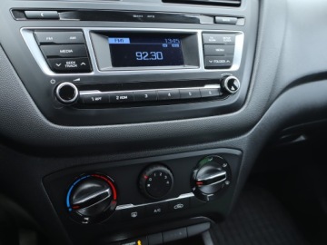 Hyundai i20 II Hatchback 5d 1.2 84KM 2015 Hyundai i20 1.2, Salon Polska, Serwis ASO, GAZ, zdjęcie 11