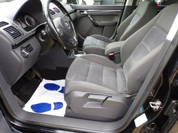 Volkswagen Touran II 2.0 TDI 170KM 2011 Volkswagen Touran BI Xenon /Automat /7 Osobowy, zdjęcie 22