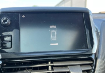Peugeot 2008 I SUV Facelifting 1.2 PureTech 110KM 2018 Peugeot 2008 Automat Panorama Nawigacja 1.2 Benzyna 110KM, zdjęcie 14