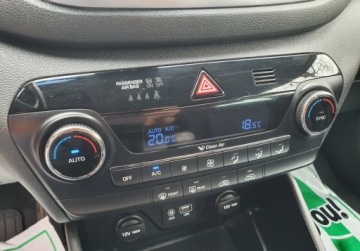 Hyundai Tucson III SUV 1.7 CRDI 115KM 2016 Hyundai Tucson Kamera Hands Free GetHelp 1.7 Diesel 116KM, zdjęcie 14