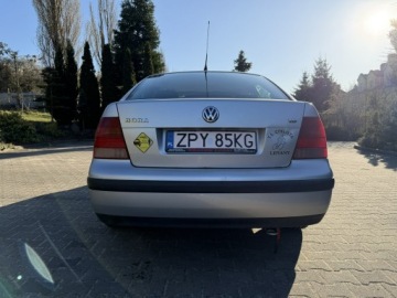Volkswagen Bora Sedan 1.6 16V 105KM 2003 Volkswagen Bora Manual | Krajowy| Po rozrządzie |, zdjęcie 4