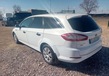 Ford Mondeo IV Kombi 2.0 Duratorq TDCi DPF 140KM 2014 Ford Mondeo SW Ford Mondeo SW 2.0 Diesel 140KM, zdjęcie 6